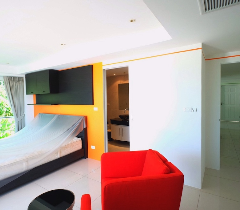Сдается в аренду двухкомнатная квартира в жилом комплексе Kata Ocean View Residence.