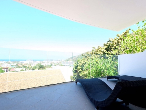 ขายคอนโด 2 ห้องนอน ในโครงการ Kata Ocean View Residence ที่หาดกะตะ