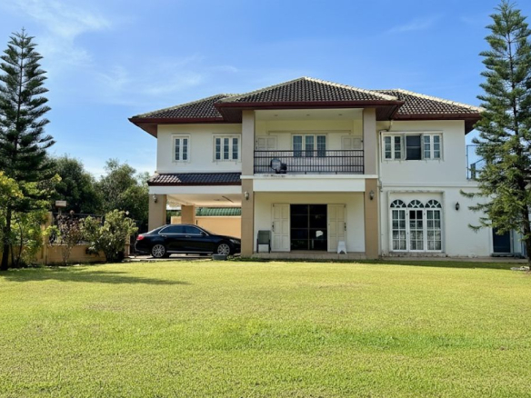 บ้านเดี่ยว 2 ห้องนอน พร้อมสวนขนาดใหญ่ ให้เช่าในวิชิต ภูเก็ต