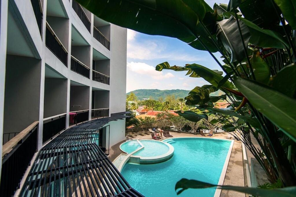 2 Bedroom Foreign Freehold Duplex for Sale at Icon Park Kamala