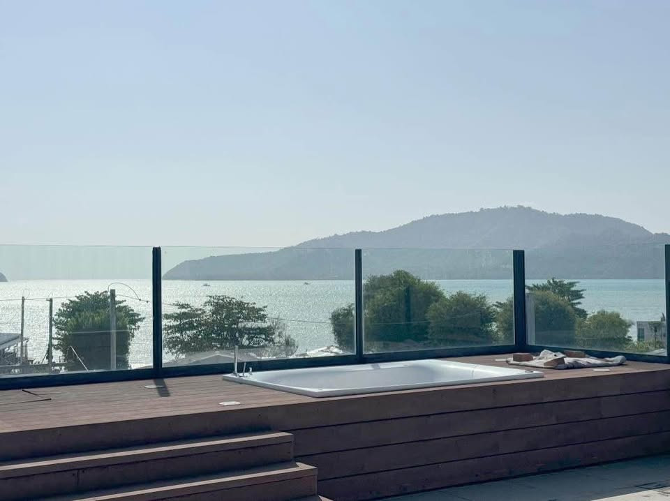 Modern 4-Bedroom Pool Villa for Rent near Rawai Beach