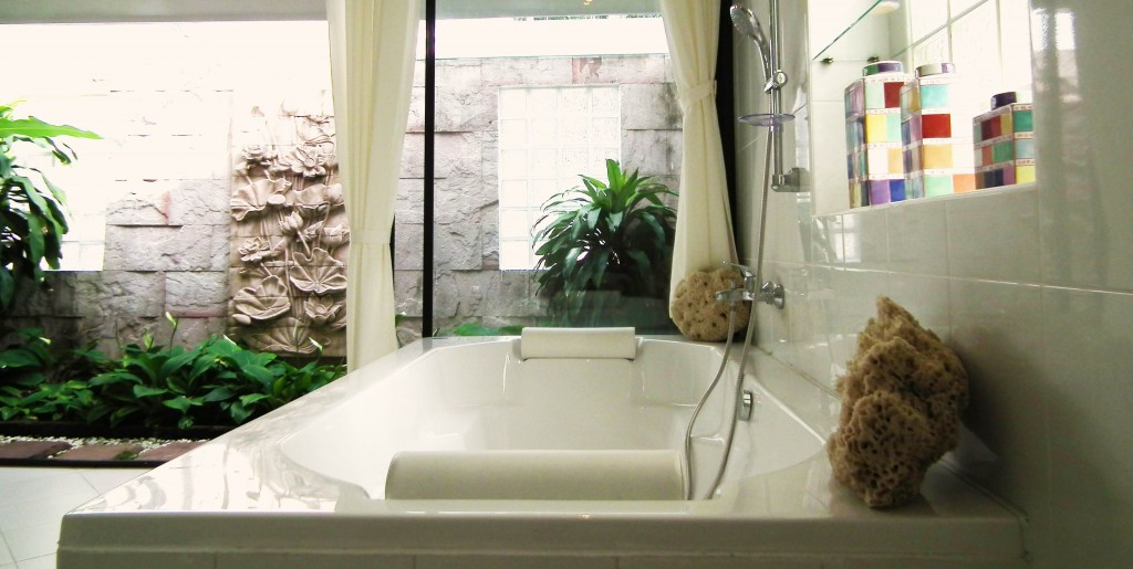 5 Bedroom Luxury Villa for Rent in Paklok Near Ao Po Marina
