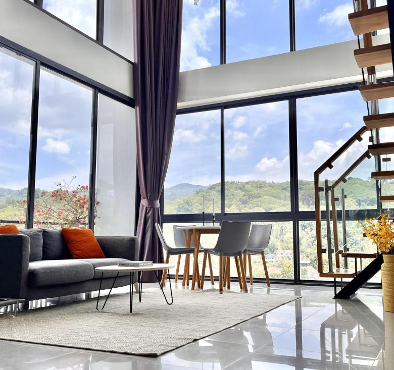 2 Bedroom Foreign Freehold Duplex for Sale at Icon Park Kamala