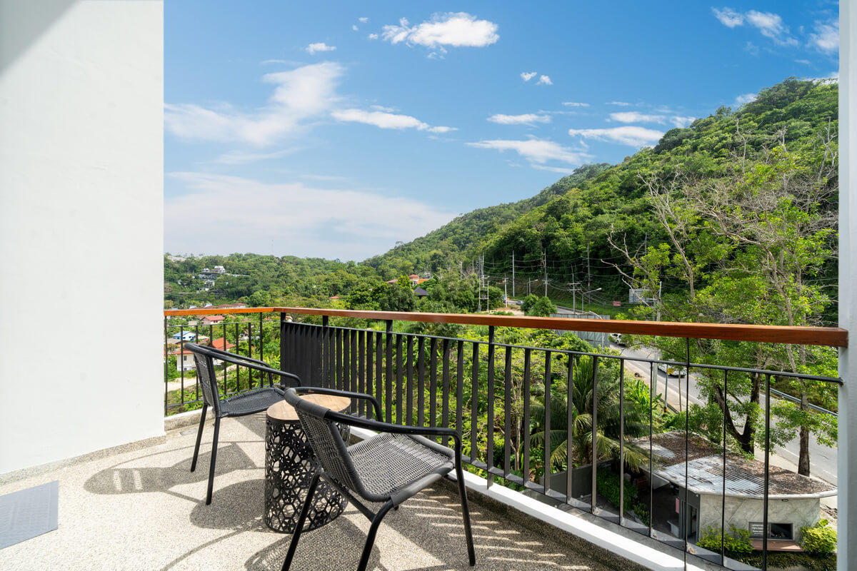 2 Bedroom Foreign Freehold Duplex for Sale at Icon Park Kamala