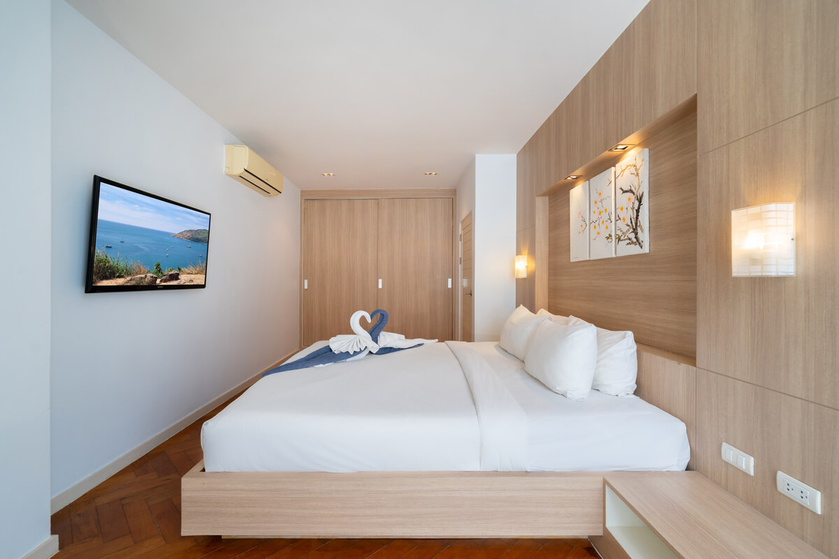 2 Bedroom Foreign Freehold Duplex for Sale at Icon Park Kamala