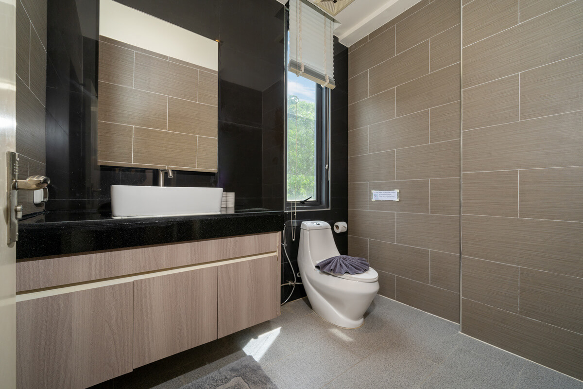 2 Bedroom Foreign Freehold Duplex for Sale at Icon Park Kamala