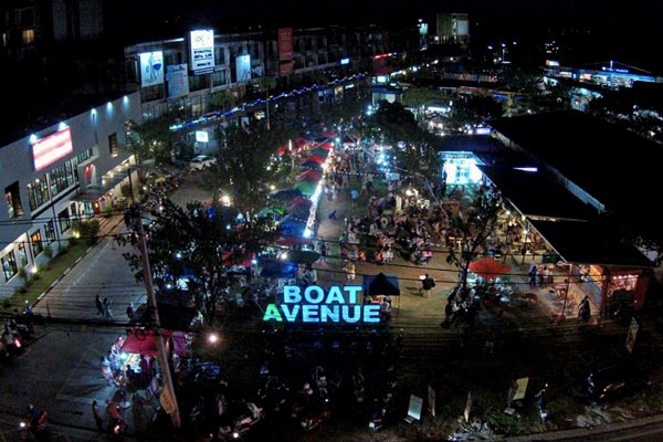 Commercial Space in Boat Avenue Phuket | Lease Takeover