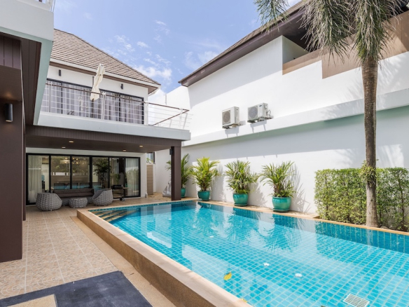 Garden Village villa for rent in Si Sunthon