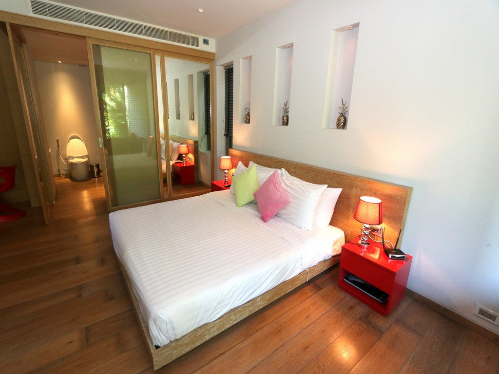 4-Bedroom Sea View Villa for Sale in Layan Phuket at La Colline