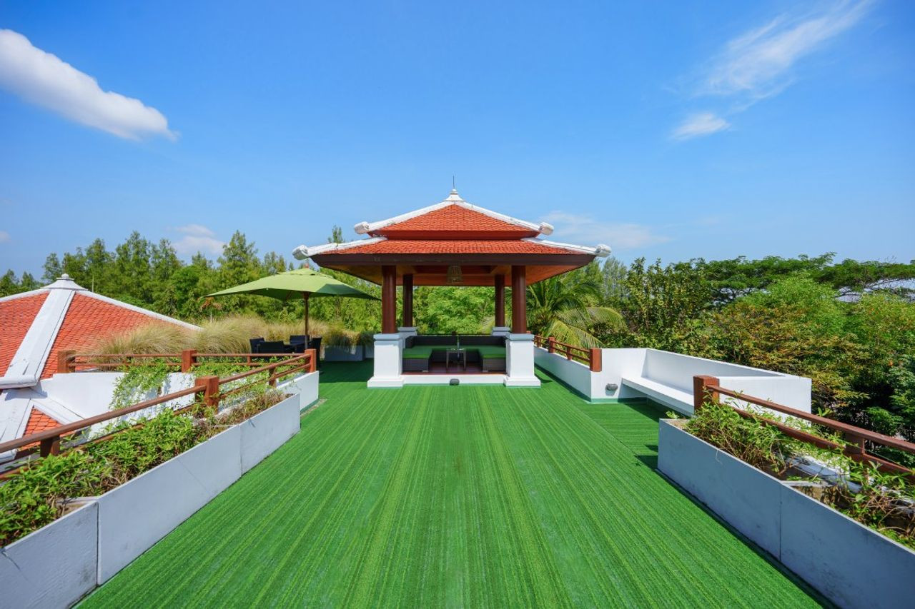 Luxury 6-Bedroom Marina Villa for Sale in Boat Lagoon Phuket