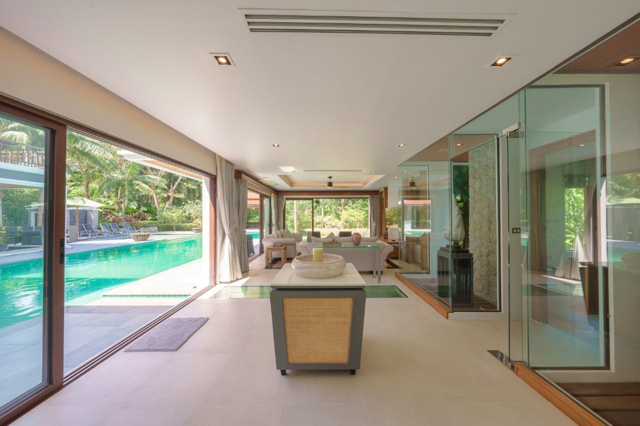 Luxury 6-Bedroom Marina Villa for Sale in Boat Lagoon Phuket