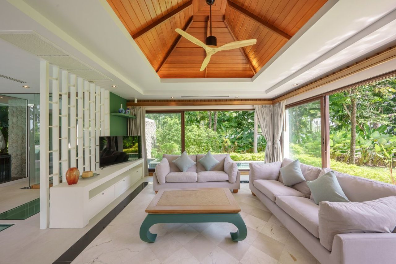 Luxury 6-Bedroom Marina Villa for Sale in Boat Lagoon Phuket