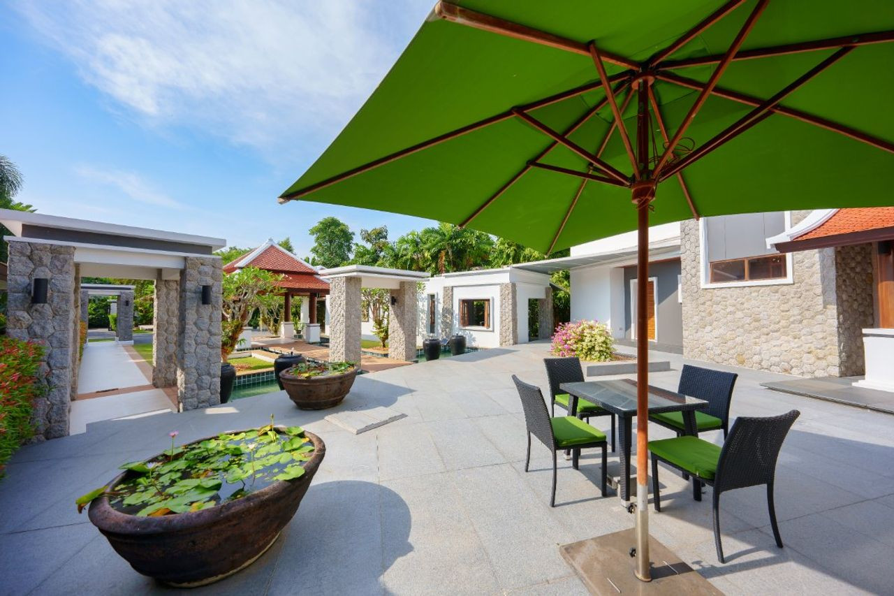 Luxury 6-Bedroom Marina Villa for Sale in Boat Lagoon Phuket