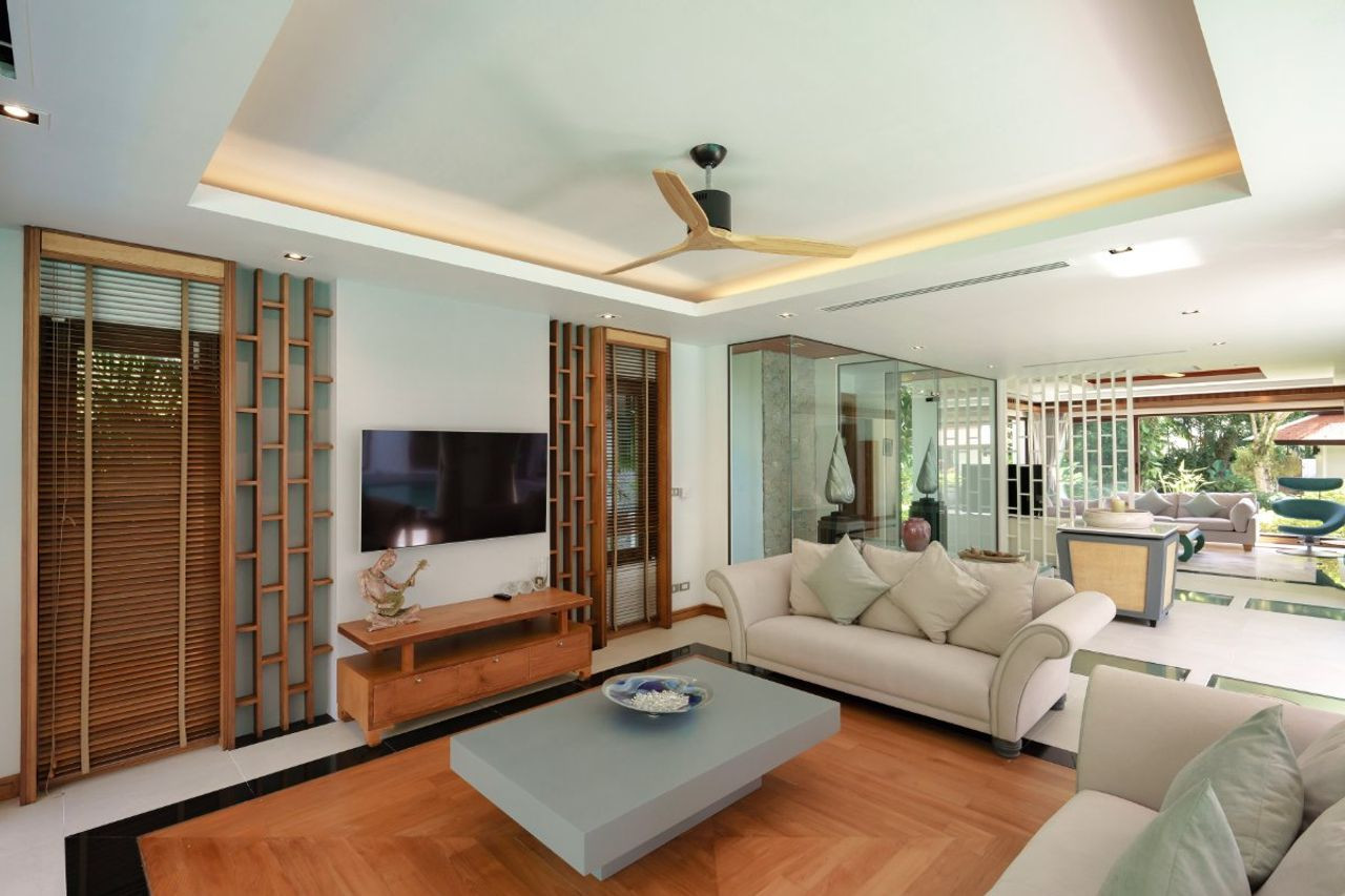 Luxury 6-Bedroom Marina Villa for Sale in Boat Lagoon Phuket