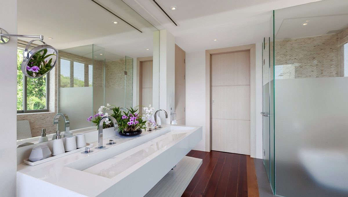 18-Bedroom Private Sea View Estate for Sale in Layan, Phuket