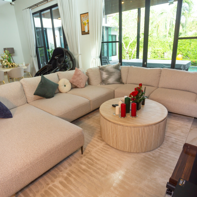 4-Bedroom Pool Villa for Sale at Nai Harn Baan Bua – Baan Varij