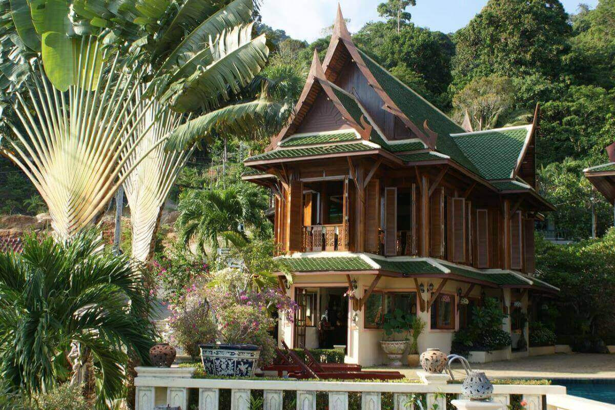 Sea View Hotel for Sale in Patong | 24-Apartment Estate
