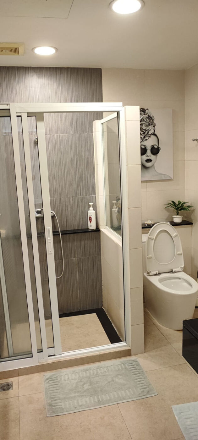 Spacious 1 Bedroom Foreign Freehold Condo for Sale at Phuket Villa Patong Beach