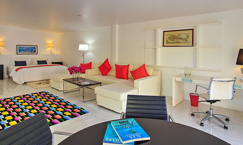 5-Villa Private Estate for Sale near Ao Po Marina, Phuket
