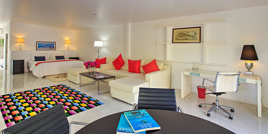 5-Villa Private Estate for Sale near Ao Po Marina, Phuket