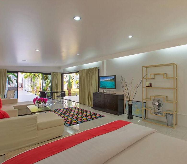 5-Villa Private Estate for Sale near Ao Po Marina, Phuket
