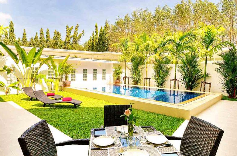 5-Villa Private Estate for Sale near Ao Po Marina, Phuket