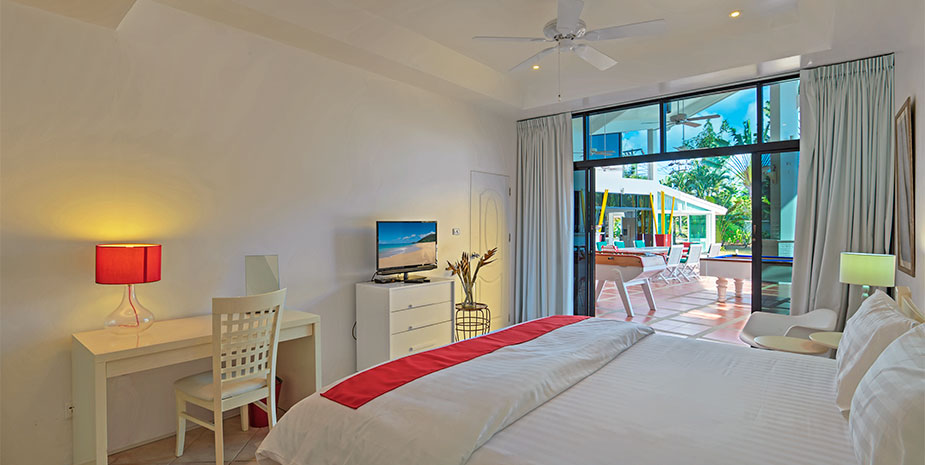 5-Villa Private Estate for Sale near Ao Po Marina, Phuket