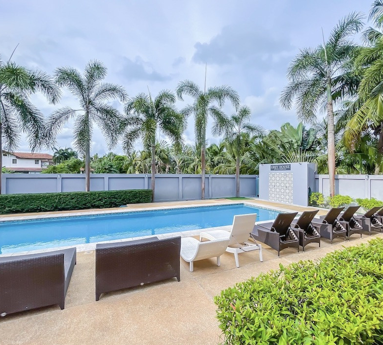 Resort for Sale in Paklok Phuket with 5 Villas