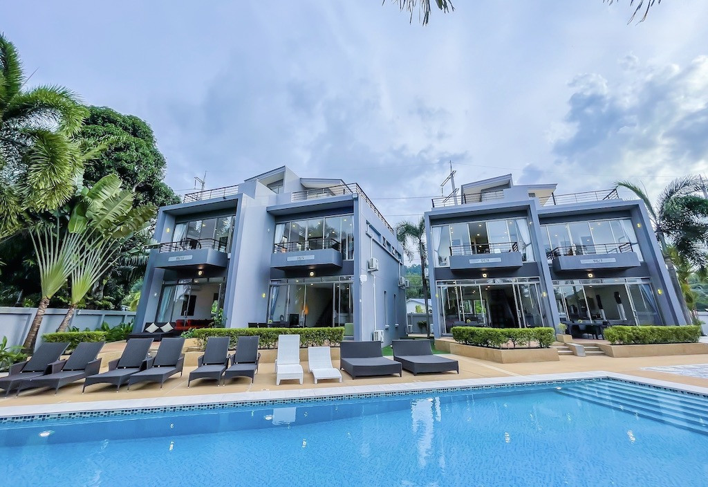 Resort for Sale in Paklok Phuket with 5 Villas