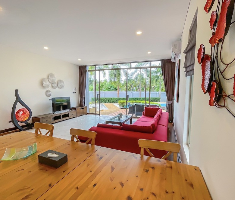 Resort for Sale in Paklok Phuket with 5 Villas