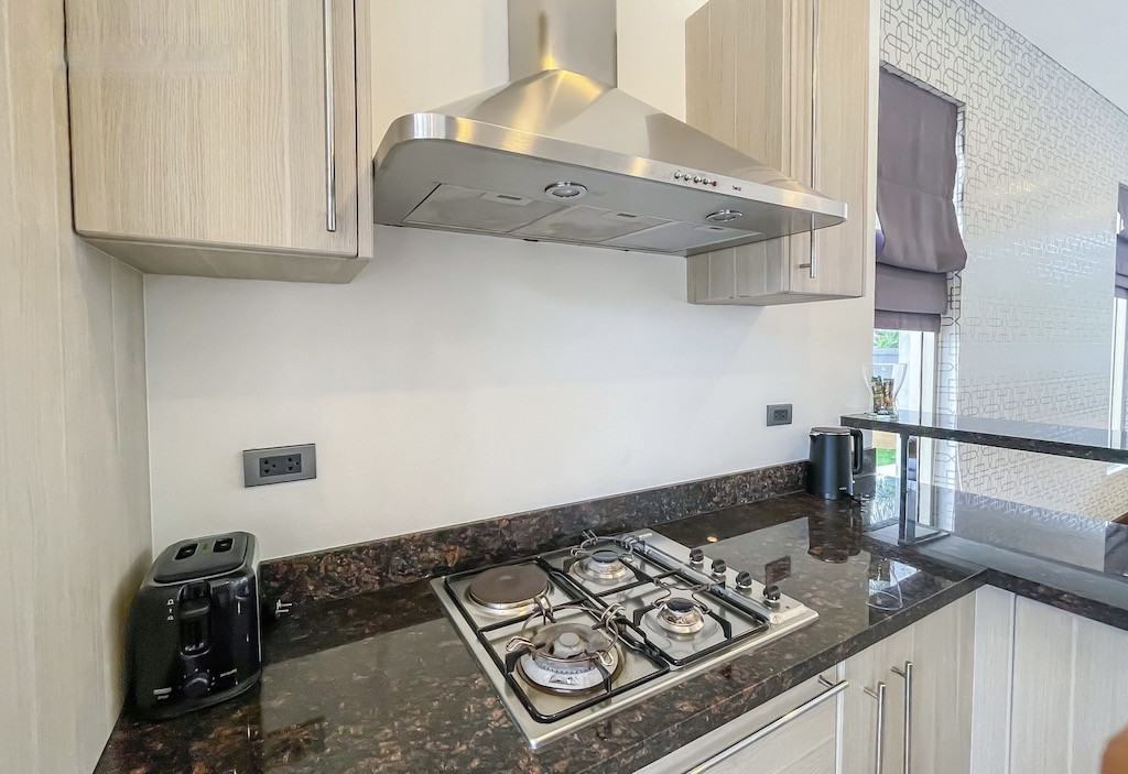 Resort for Sale in Paklok Phuket with 5 Villas