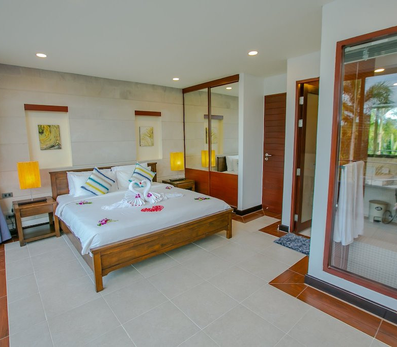 Resort for Sale in Paklok Phuket with 5 Villas