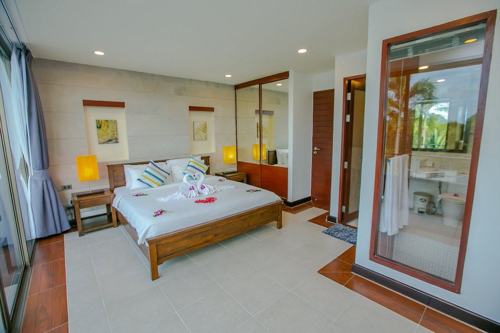 Resort for Sale in Paklok Phuket with 5 Villas