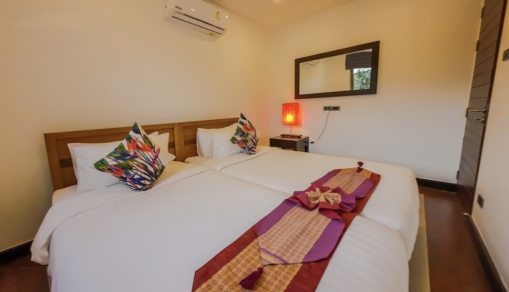 Resort for Sale in Paklok Phuket with 5 Villas