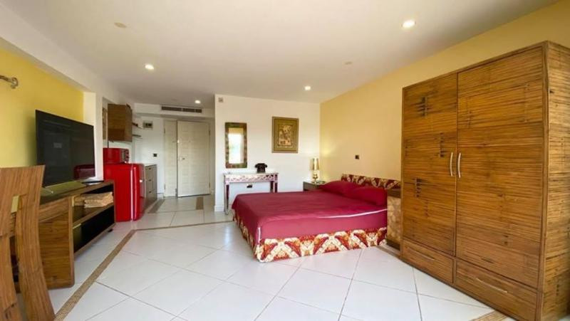 Sea View Studio Apartment with Private Garden for Rent in Patong