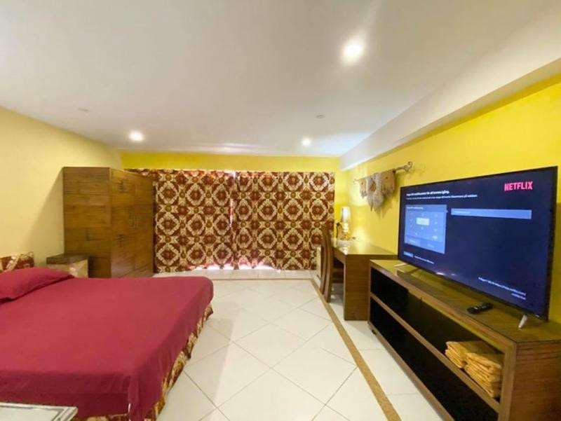 Sea View Studio Apartment with Private Garden for Rent in Patong