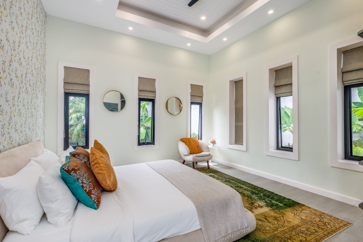 5-Bedroom Sea View Pool Villa for Sale in Surin, Phuket