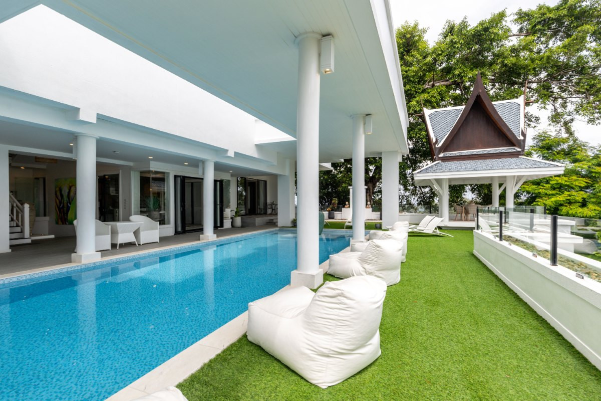 5-Bedroom Sea View Pool Villa for Sale in Surin, Phuket