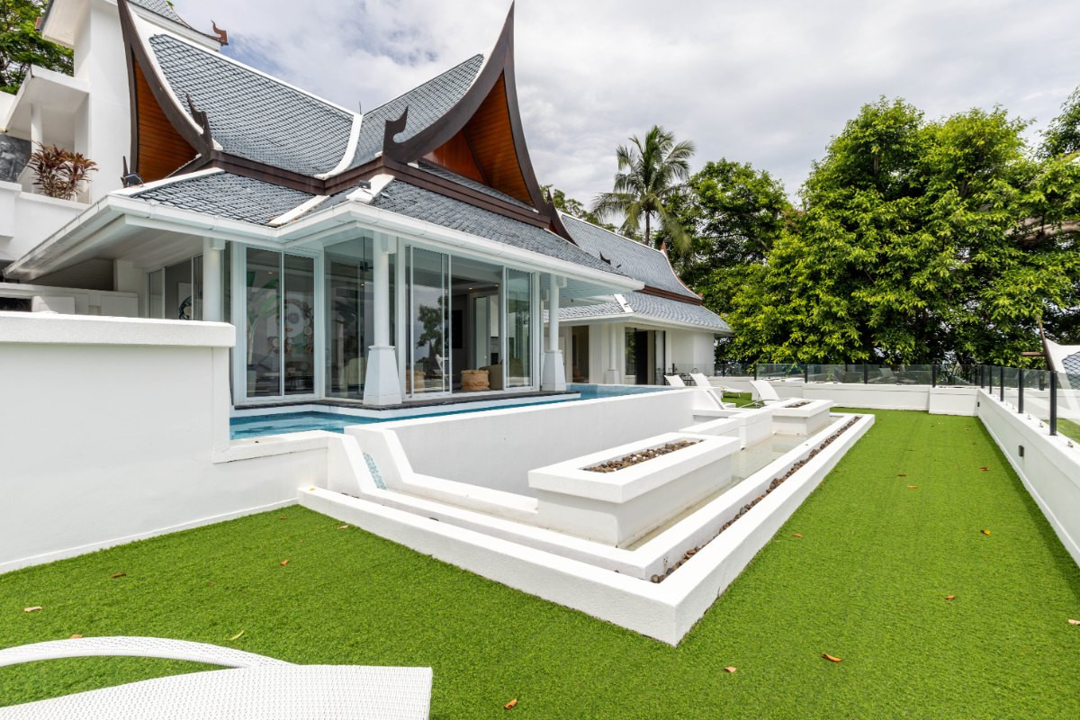 5-Bedroom Sea View Pool Villa for Sale in Surin, Phuket