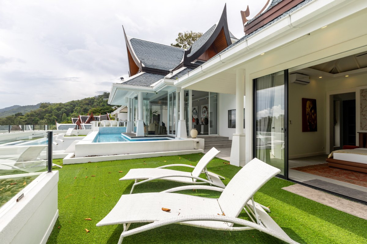 5-Bedroom Sea View Pool Villa for Sale in Surin, Phuket