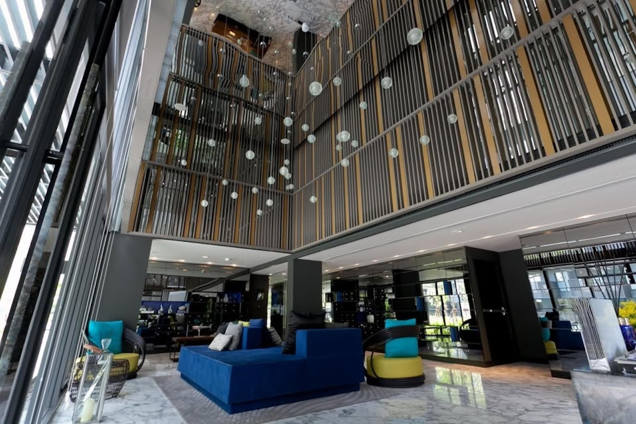 1 Bedroom Foreign Freehold Condo for Sale at The Deck Patong