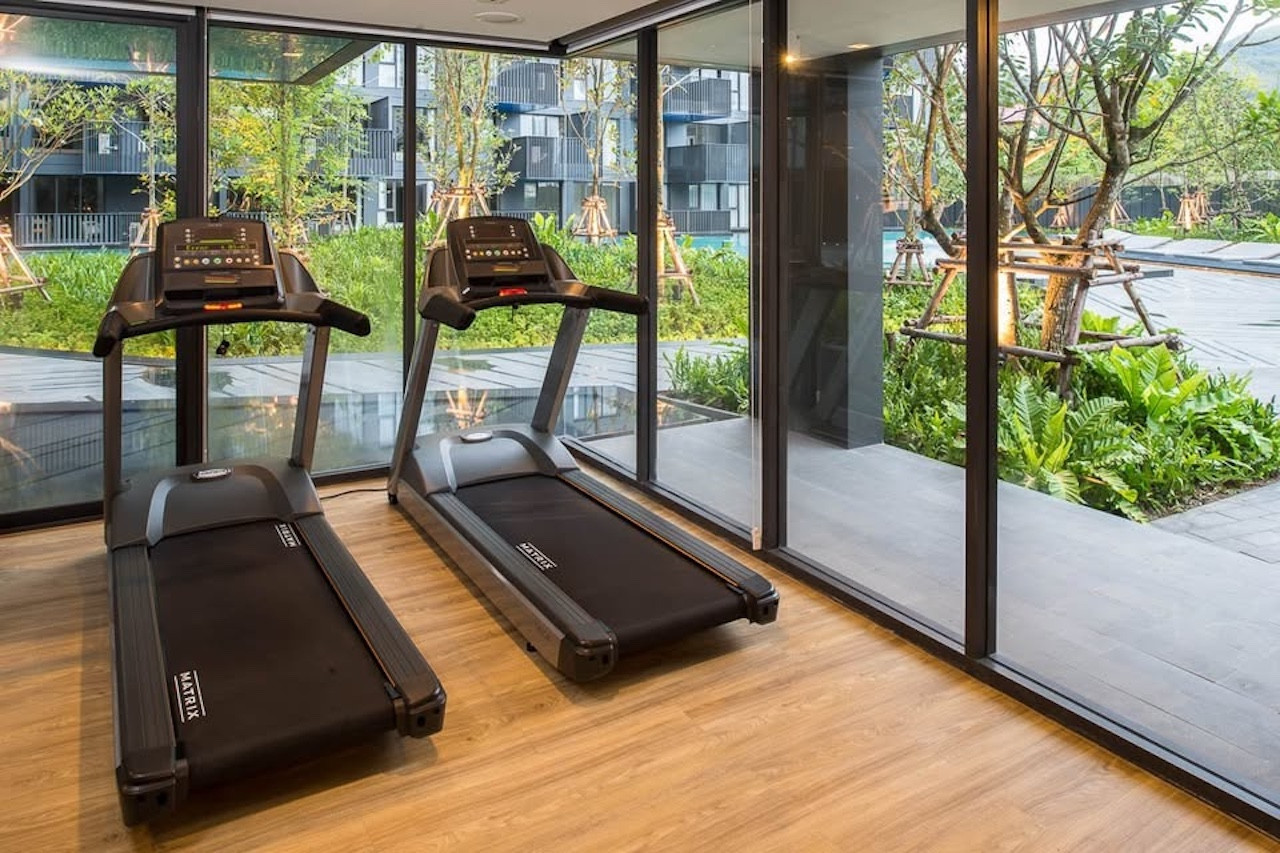 1 Bedroom Foreign Freehold Condo for Sale at The Deck Patong