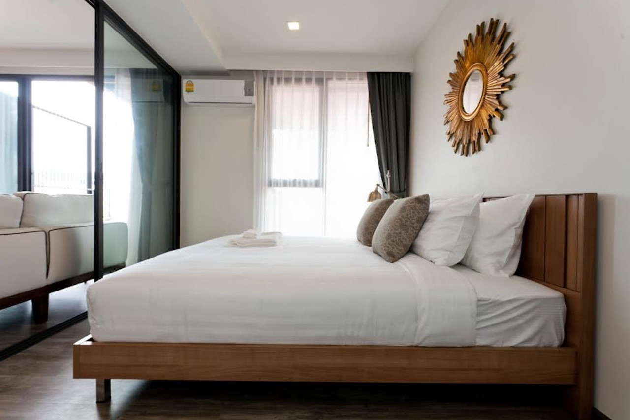1 Bedroom Foreign Freehold Condo for Sale at The Deck Patong