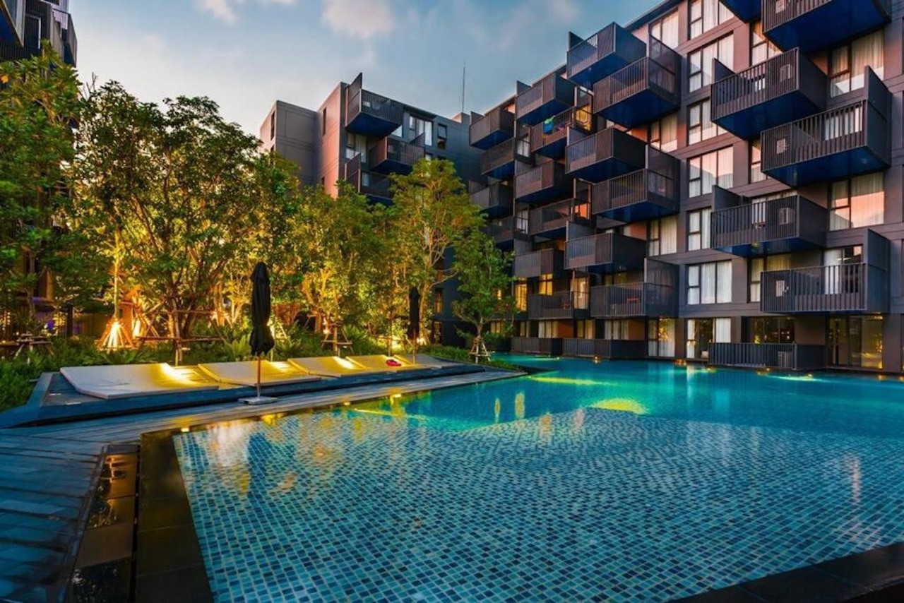 1 Bedroom Foreign Freehold Condo for Sale at The Deck Patong