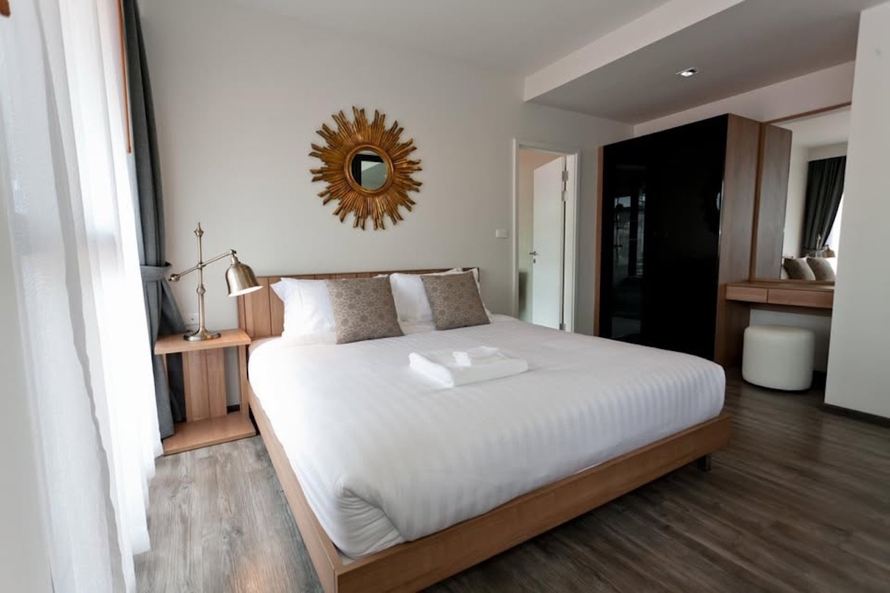 1 Bedroom Foreign Freehold Condo for Sale at The Deck Patong