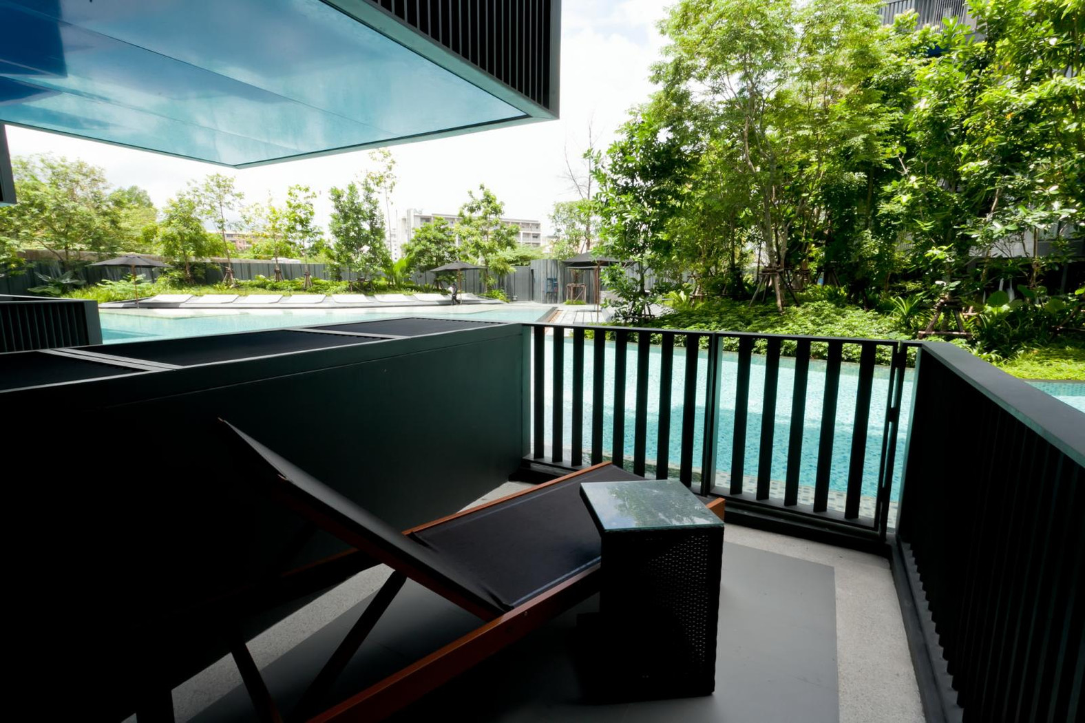 The Deck Patong condos for rent