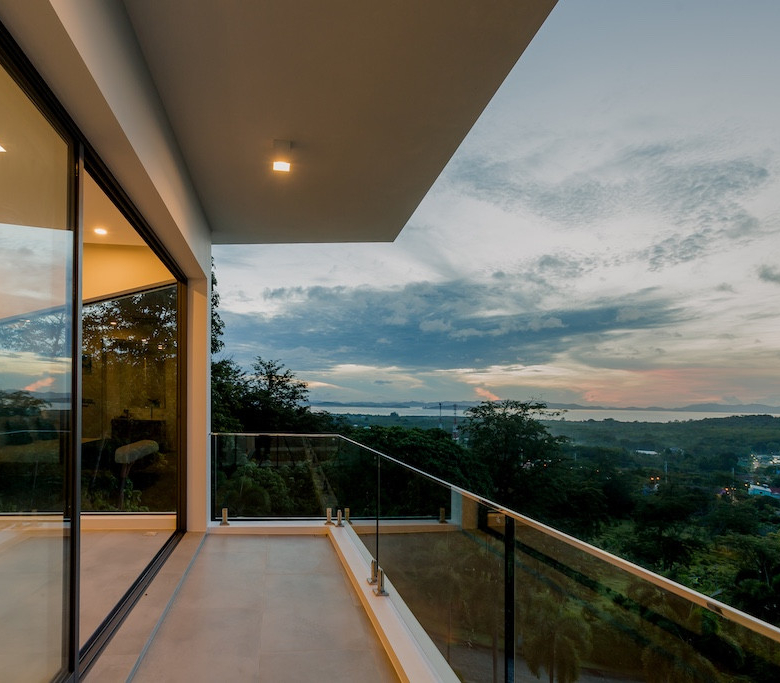 6 Bedroom Sea View Pool Villa for Sale in Yamu Hills