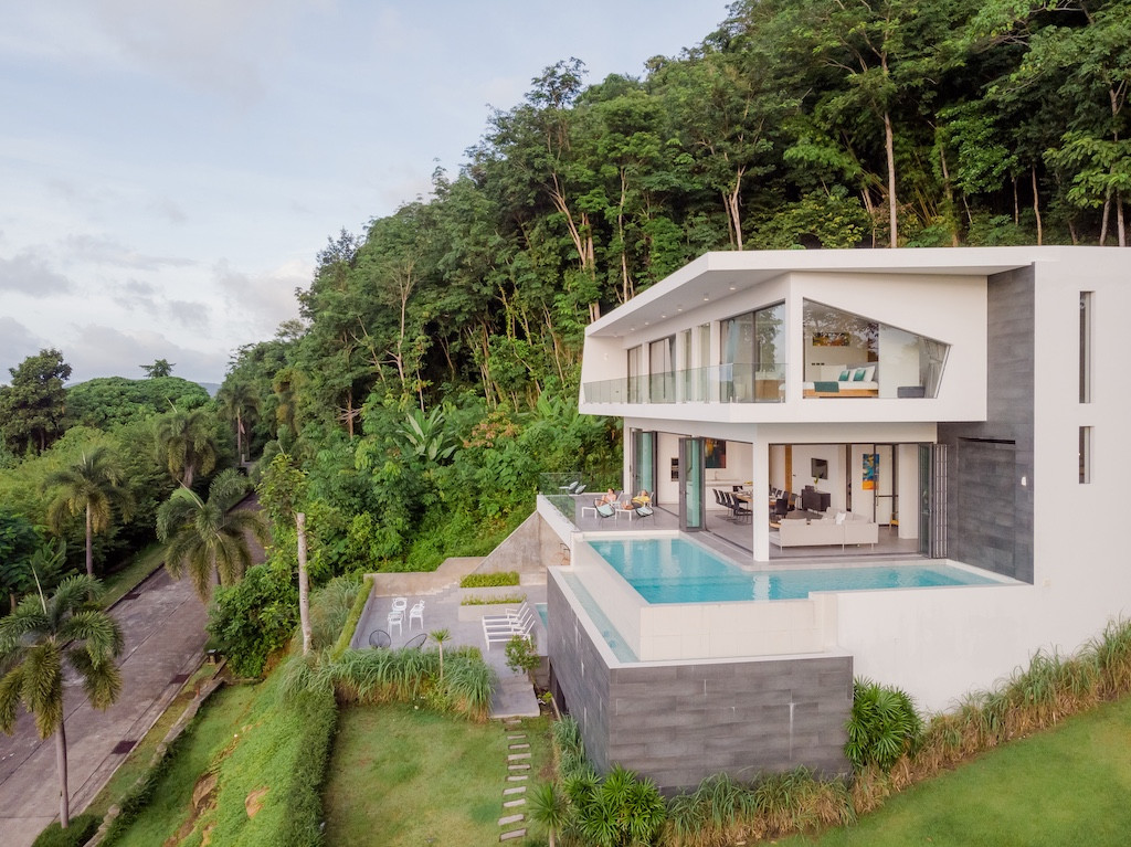 6 Bedroom Sea View Pool Villa for Sale in Yamu Hills