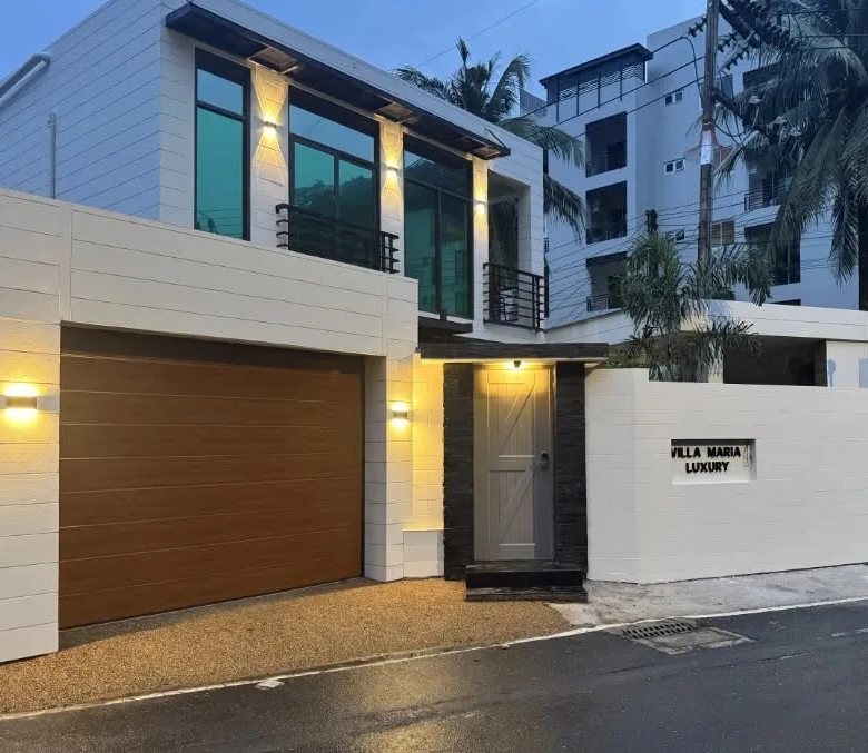 3 Bedroom Modern House with Private Garden for Rent in Kamala, Phuket