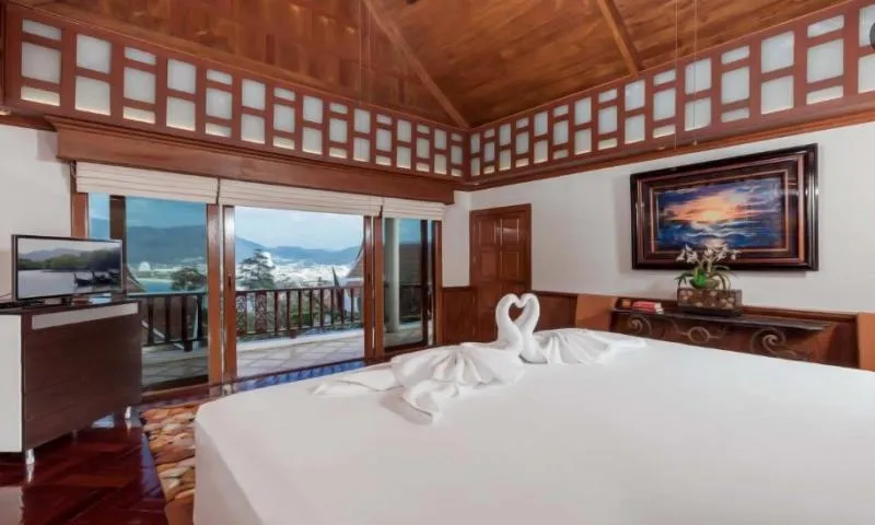 4 Bedroom Sea View Pool Villa for Sale in Patong, Phuket